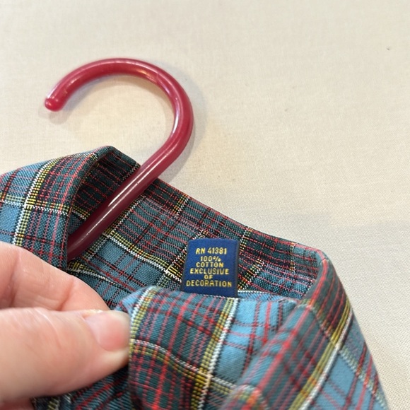 Ralph Lauren long sleeve button down shirt
100% cotton. Size Medium - Picture 7 of 7